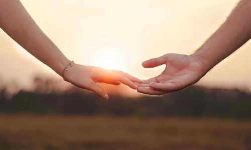 Como ajudar alguém que está a ter um ataque de pânico?